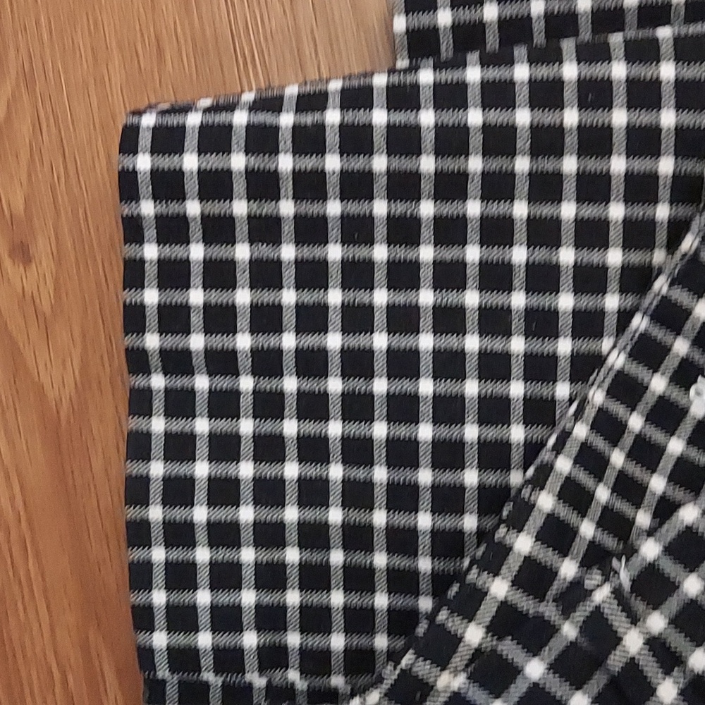 Old Navy Pixie Ankle Pants - image 5